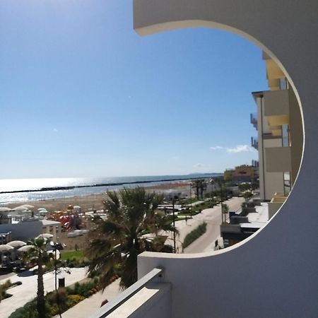 Hotel Ideal Ρίμινι Εξωτερικό φωτογραφία