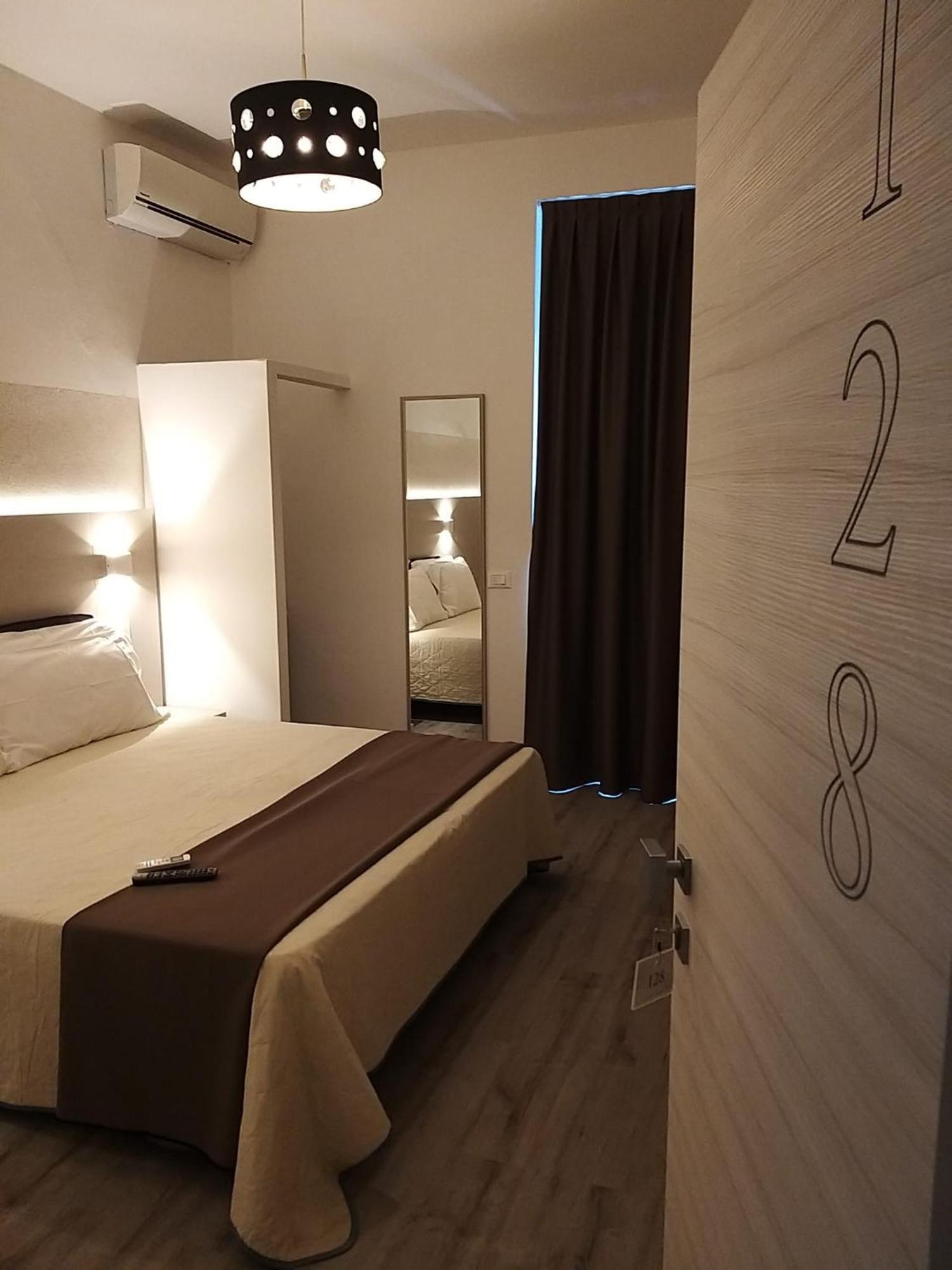 Hotel Ideal Ρίμινι Εξωτερικό φωτογραφία