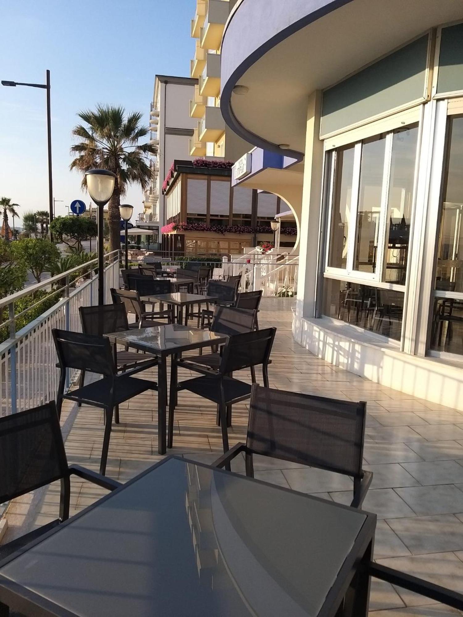 Hotel Ideal Ρίμινι Εξωτερικό φωτογραφία