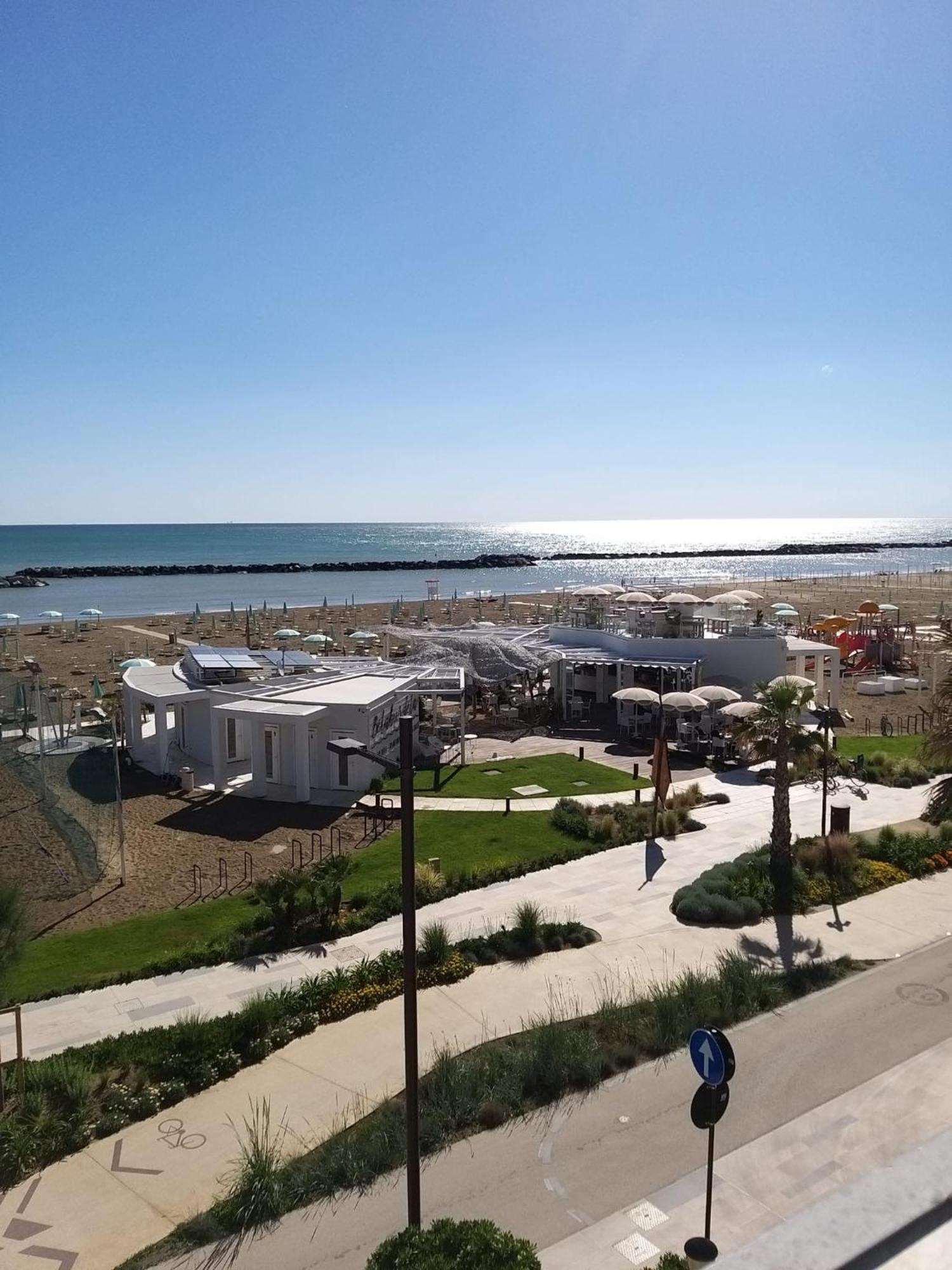 Hotel Ideal Ρίμινι Εξωτερικό φωτογραφία