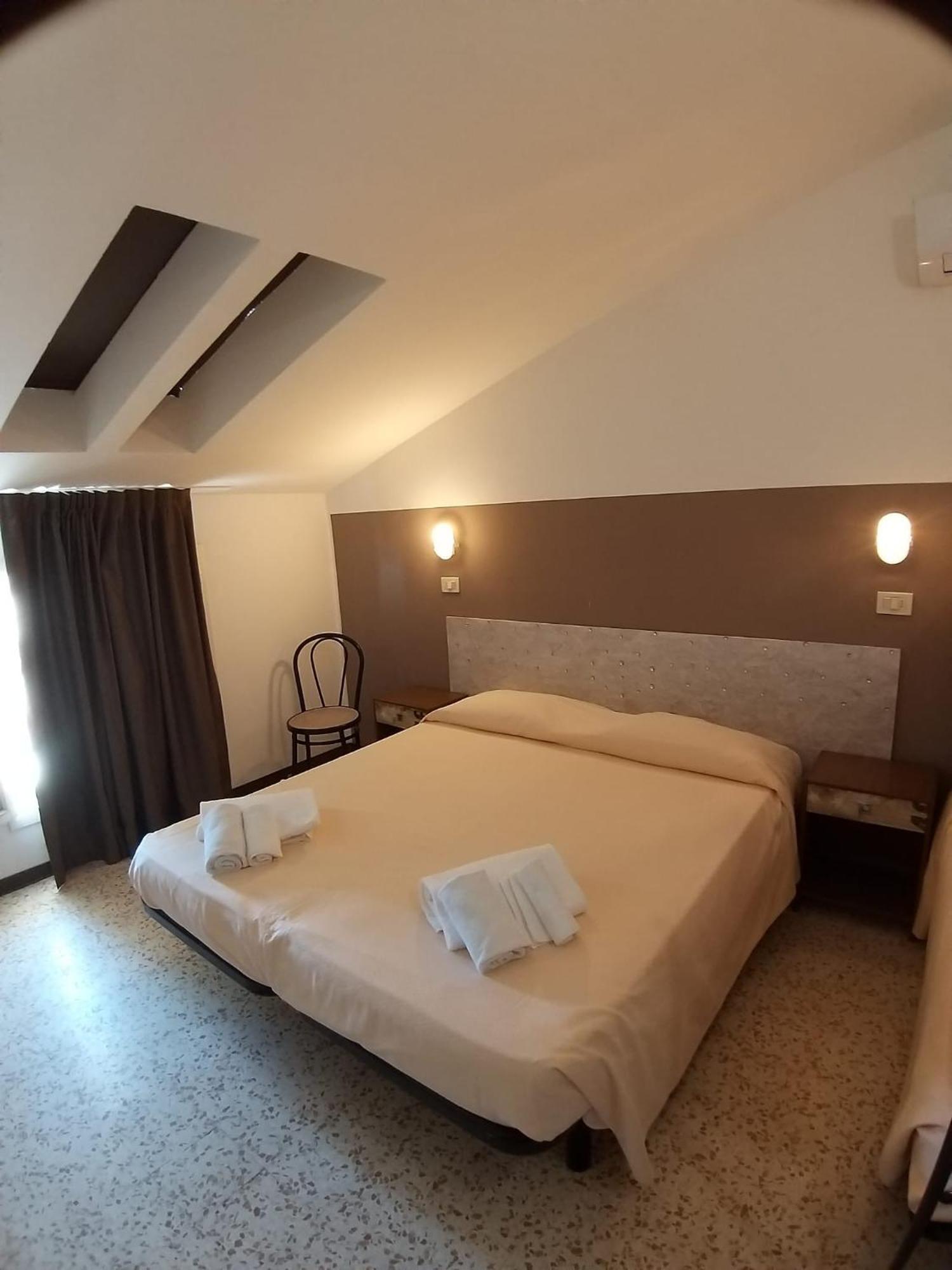 Hotel Ideal Ρίμινι Εξωτερικό φωτογραφία
