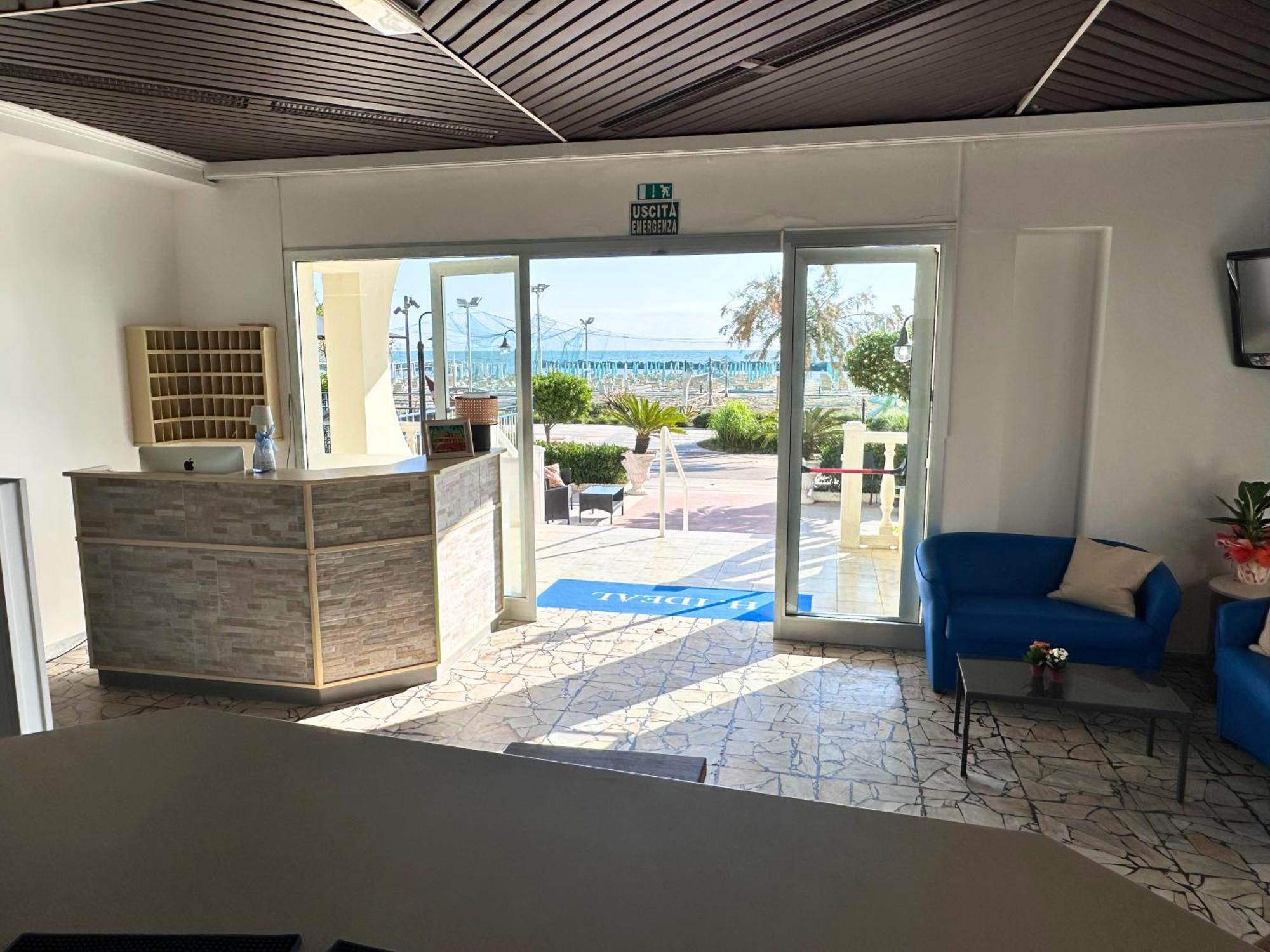 Hotel Ideal Ρίμινι Εξωτερικό φωτογραφία