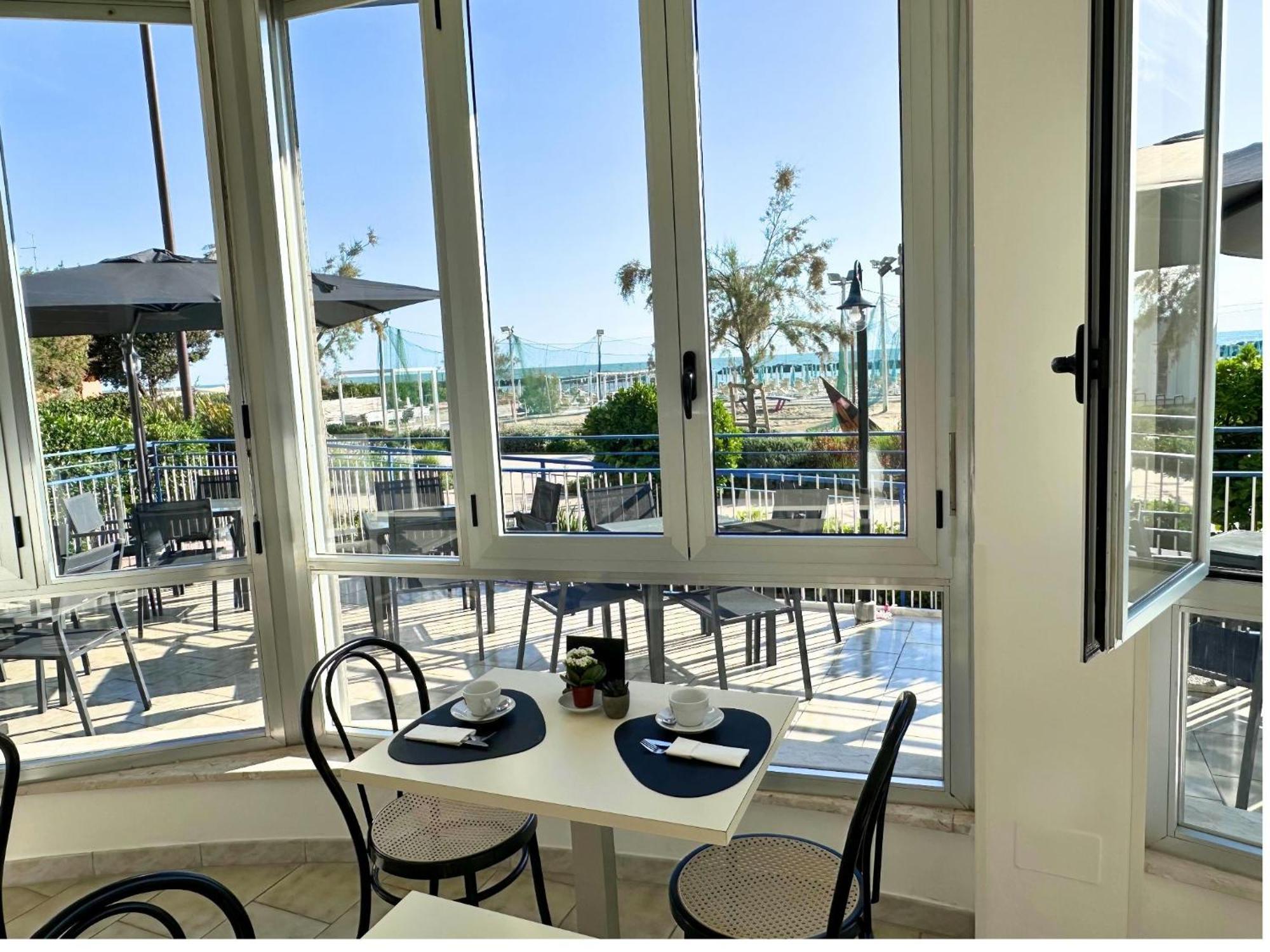 Hotel Ideal Ρίμινι Εξωτερικό φωτογραφία