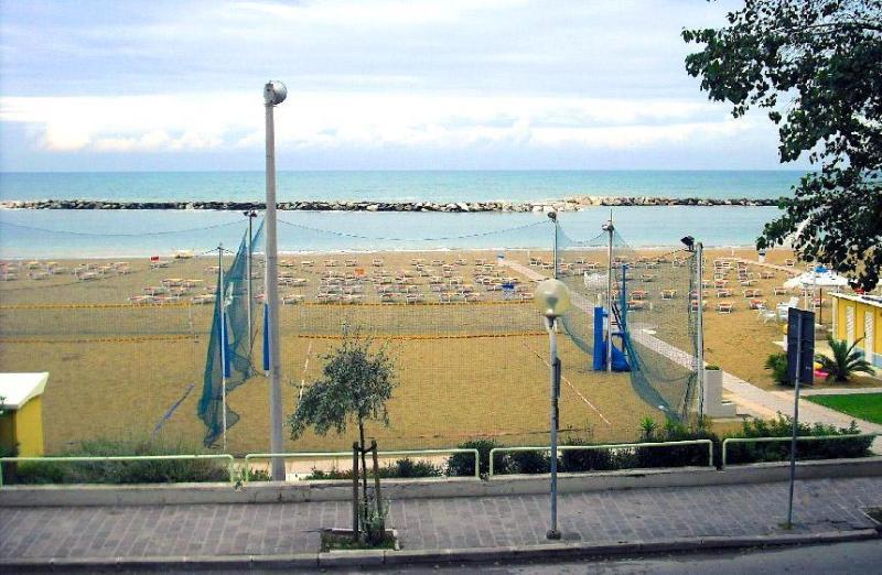 Hotel Ideal Ρίμινι Εξωτερικό φωτογραφία